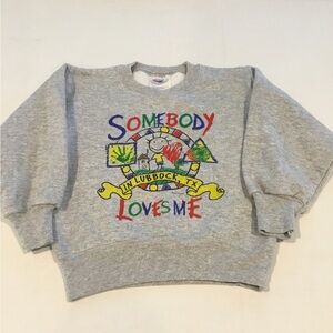 C SMALL BOYS HANES SWEATSHIRT. 500​